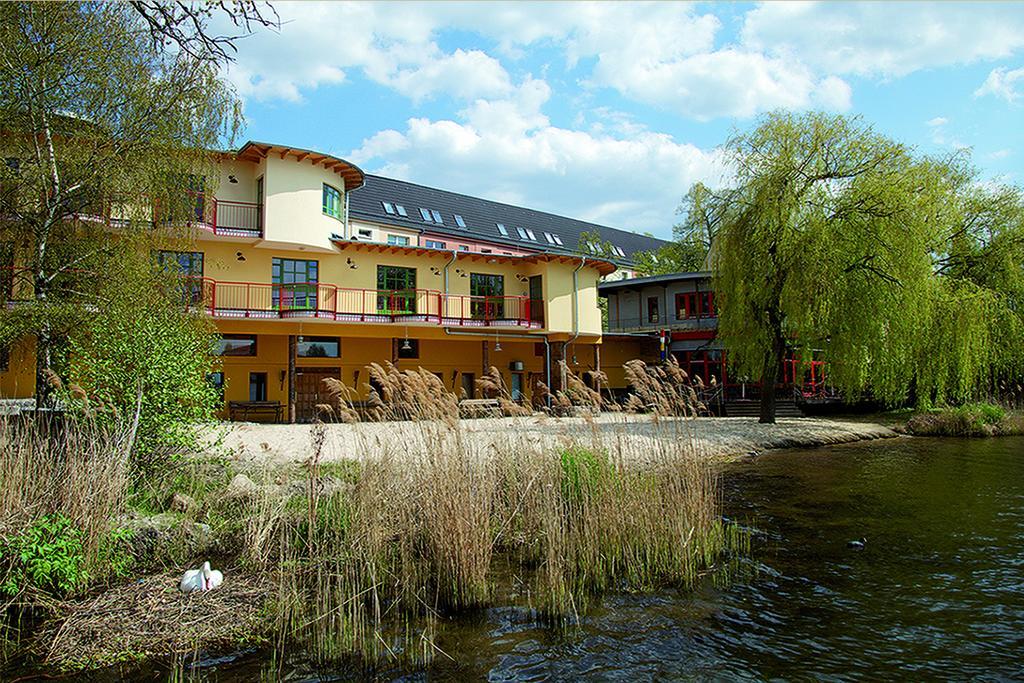 Seminar- Und Gaestehaus Flussbad Gartenstrasse Berlin Eksteriør bilde